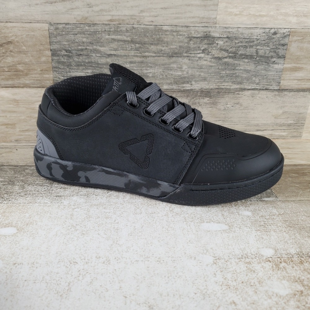 Leatt 3.0 Flat V22 Womens Mountain Shoes Sz 9.5 Black Leather Lace-Up Sneakers